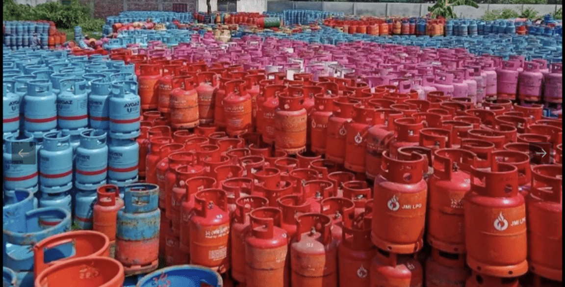 তেলের পর এবার বাড়লো এলপিজির দাম সন্ধ্যায় কার্যকর