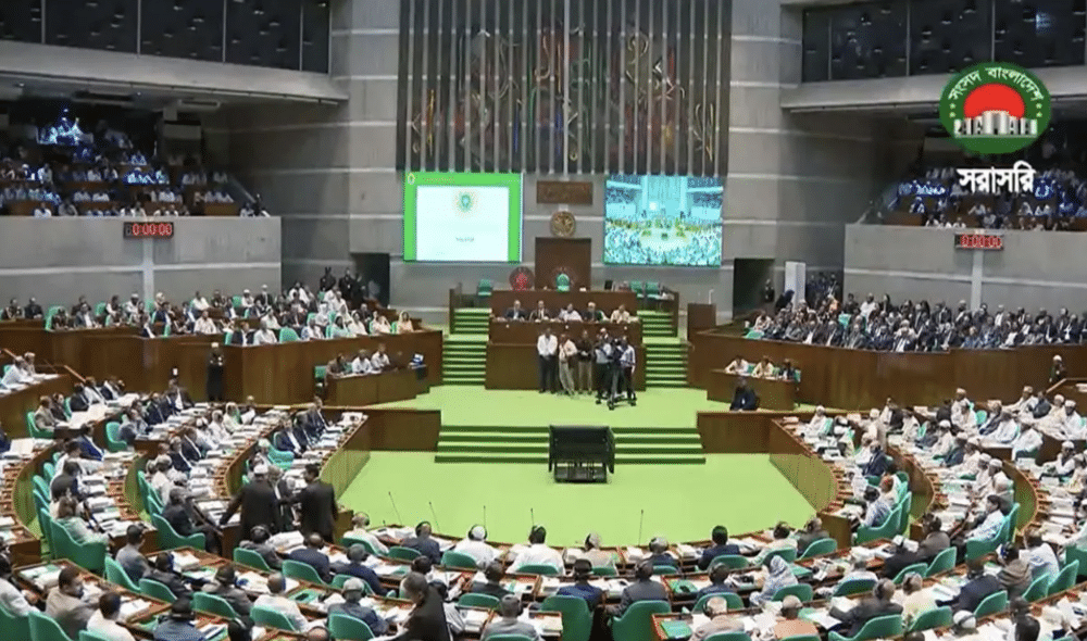 ‘কনটেন্ট ক্রিয়েটর’ পরিচয়ে অনুমতি ছাড়া ভিডিও প্রচার করলে দ্রুত বিচার