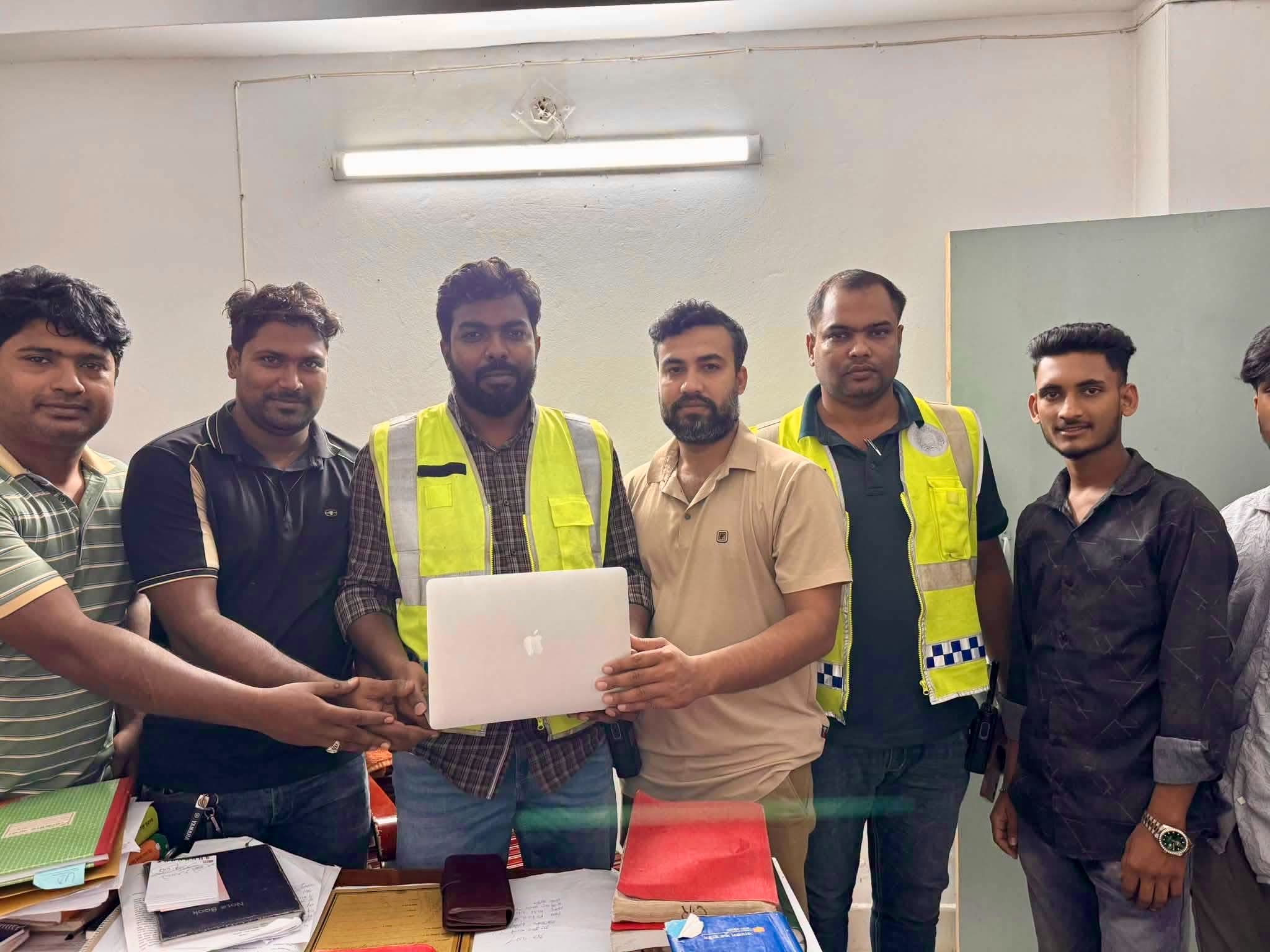 চুরি হওয়ার চার দিন পরে নাটোর থেকে জার্মানি সেই পর্যটকের ল্যাপটপ উদ্ধার